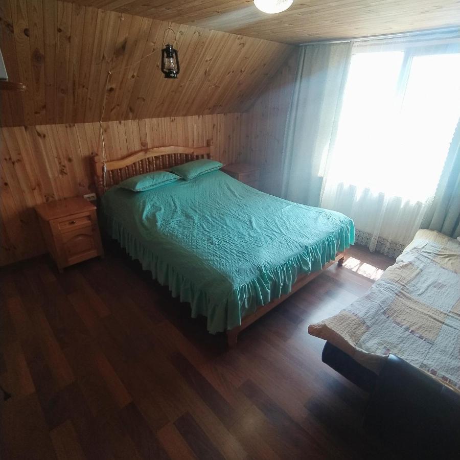 Мальва Apartment Lazeshchyna Bagian luar foto